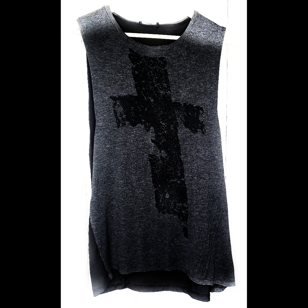L Cross Tank